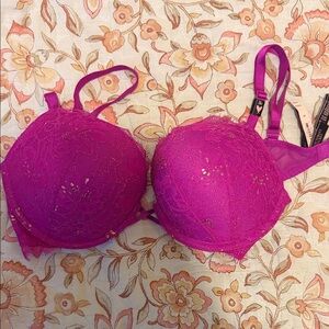 Victoria's Secret Fuchsia Lace Bra
